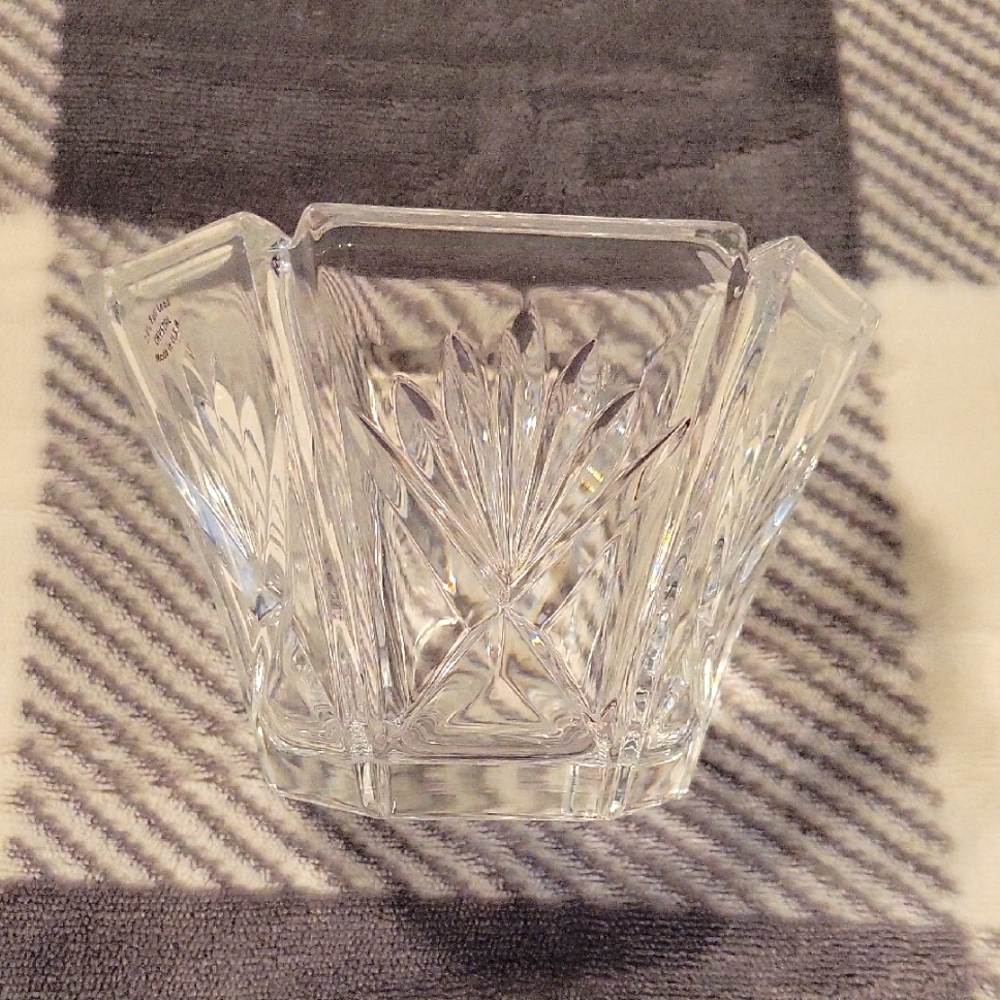 Gorham 24% lead crystal hexagonal bowl
